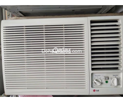 WlNDOW LG AC FOR SELL GOOD QUALlTY CALL