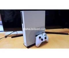 New Xbox One S (stand)