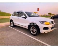 Volkswagen Touareg -  V6 Engine 3.5  Exclusive Condition As New Mid Options  Model : 2014