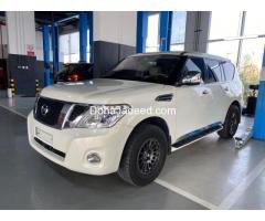 2010 Nissan patrol le