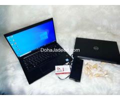 Laptop Dell Model 7390 Touch screen