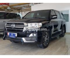 2020 Toyota Land Cruiser VXR